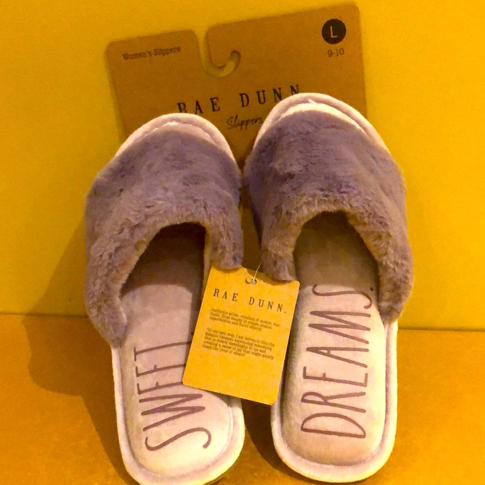 Rae Dunn SWEET DREAMS plush slippers. Brand new! 9-10